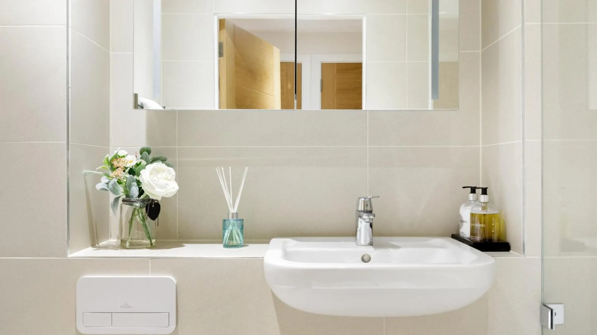 Spitafields 2 Bed Shoreditch Apartment لندن