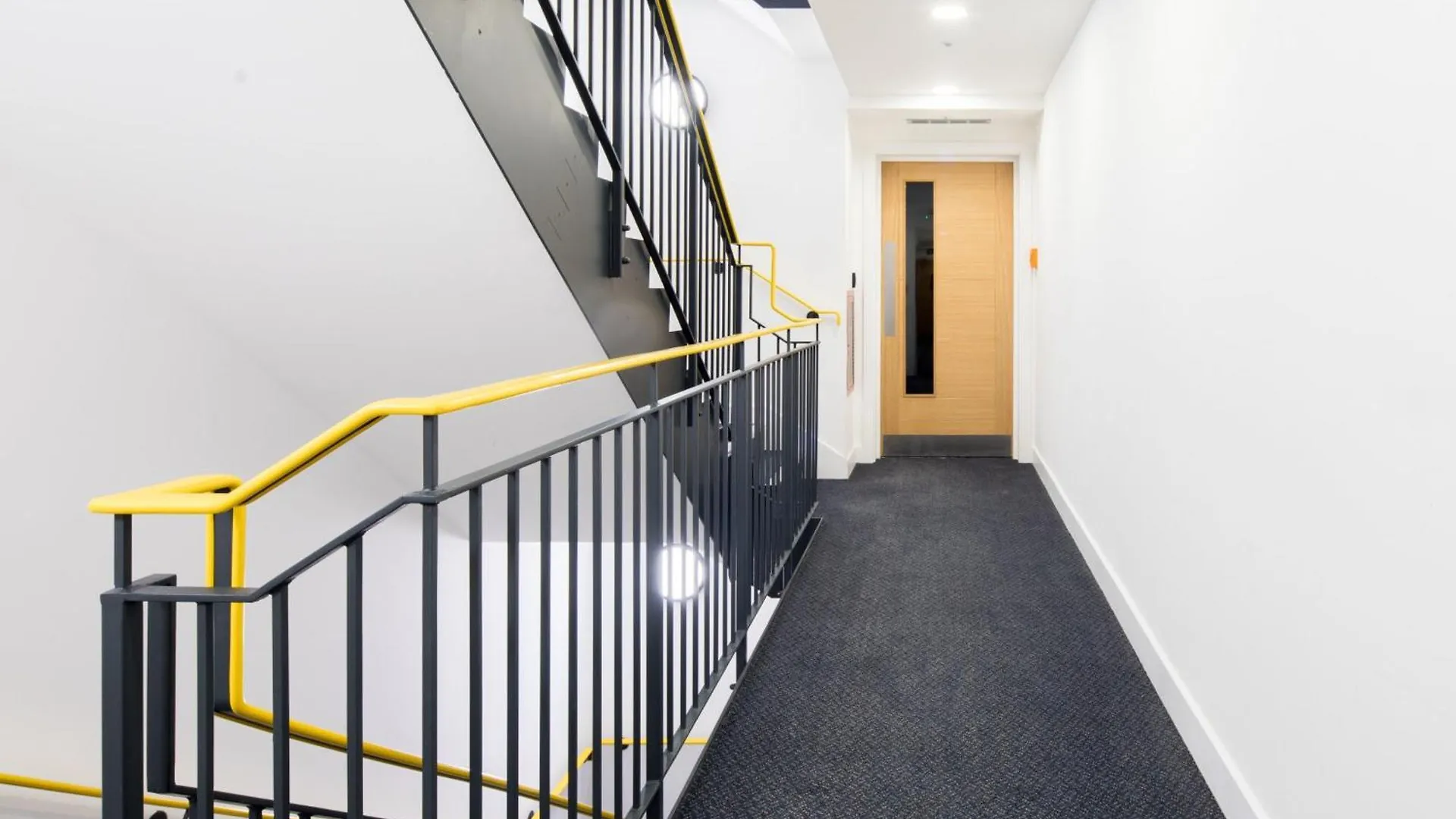 Spitafields 2 Bed Shoreditch Apartment London